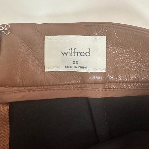 Aritzia by Wilfred Patio Mini Skirt - Picture 4 of 5